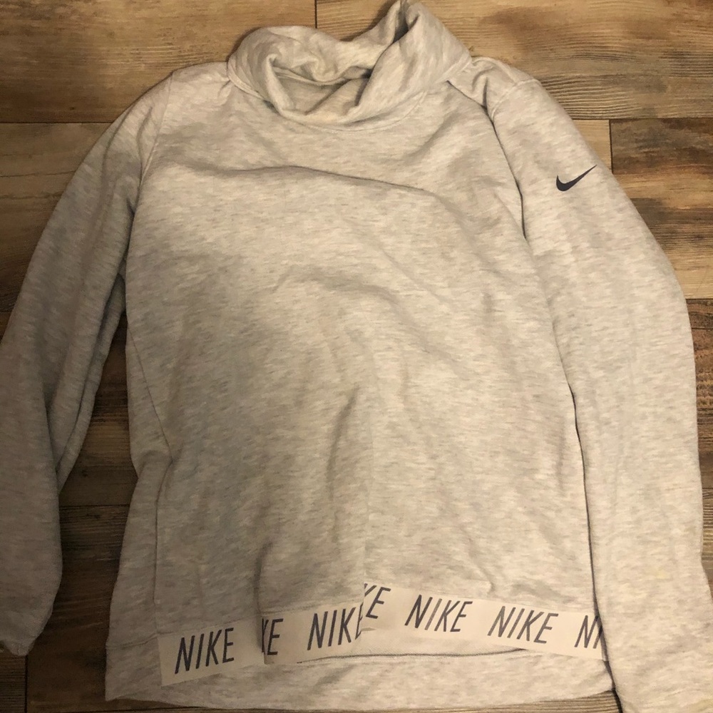 nike sweatshirt